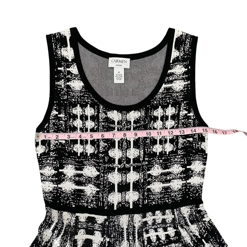 Carmen Marc Valvo Stretch Knit Sweater Midi Dress Black White Print Medium